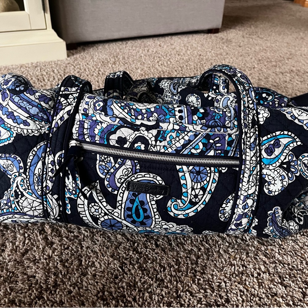 Vera Bradley Medium Duffle Bag in Deep Night Paisley